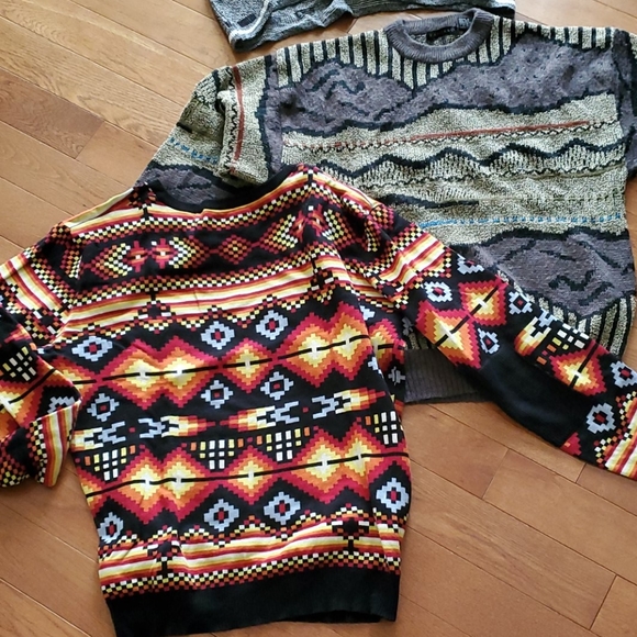 sweaters. Flash ( ea) $45 - Picture 3 of 11